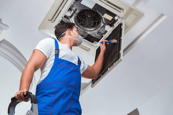 Professional deep AC filter and duct cleaning in Dubai